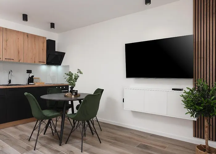 Aura Exclusive & * Zadar