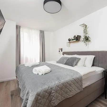 Apartment Aura Exclusive & *