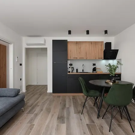 Aura Exclusive & Apartment