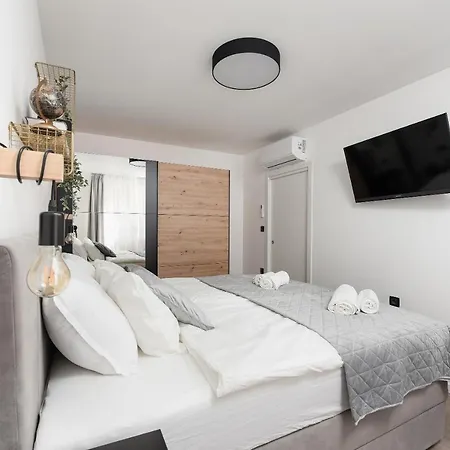 Apartment Aura Exclusive & *